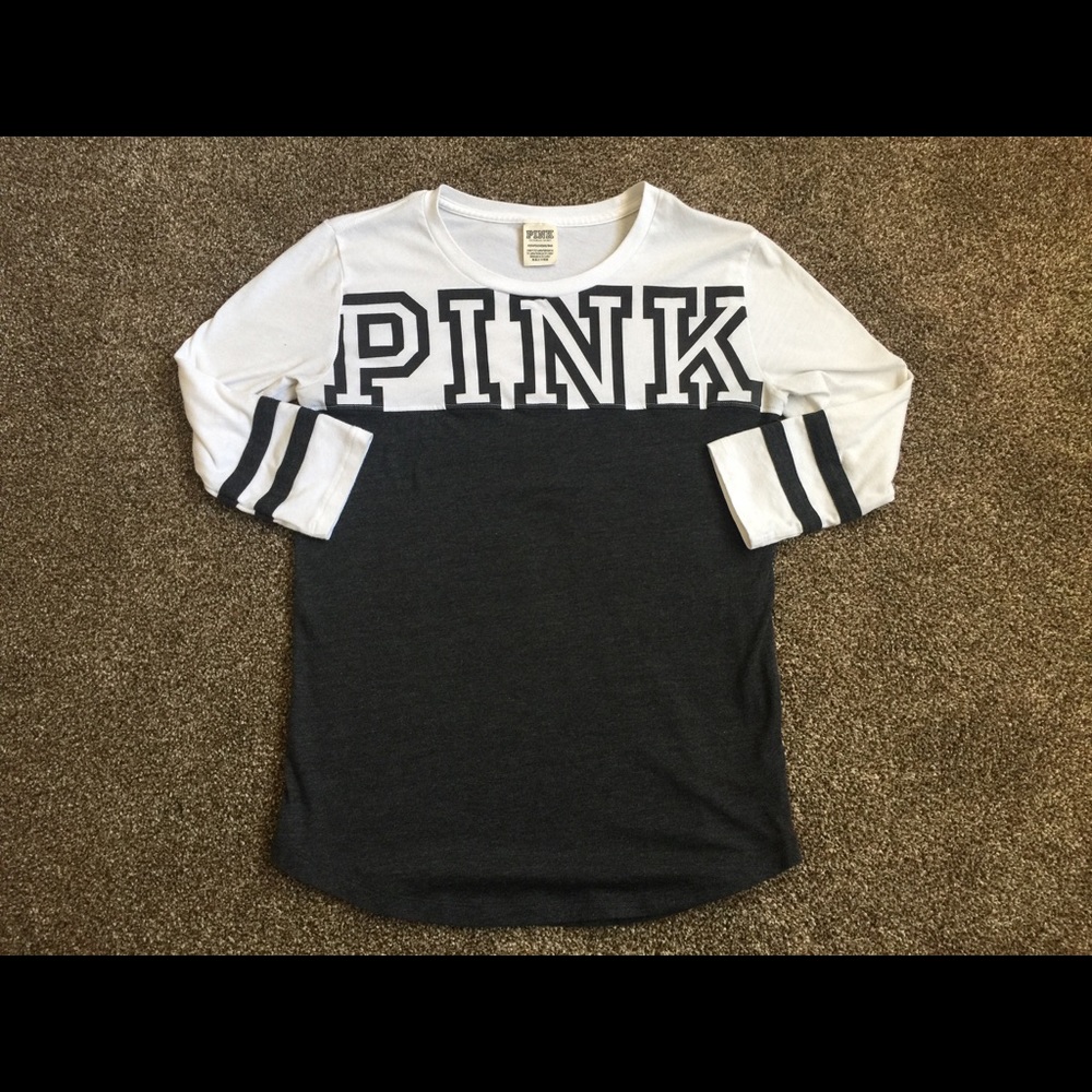 PINK Victoria's Secret t-shirt 😊